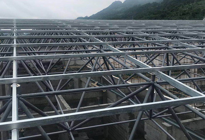 涟源仁怀冠英学校艺体楼网架
